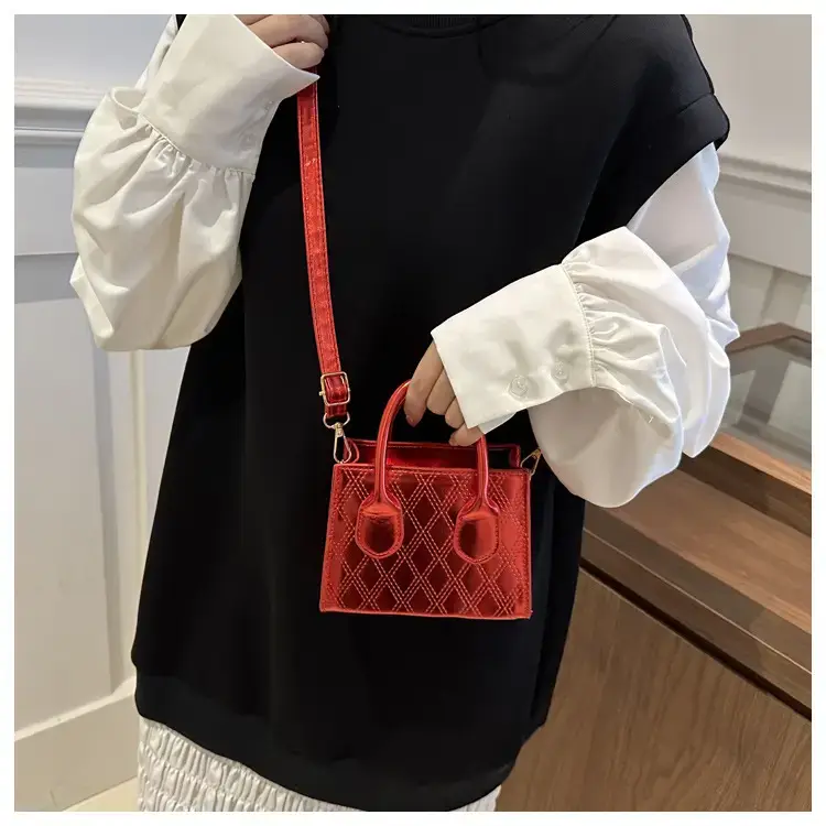 Golden Textured Rhombic Crossbody Bag 2024 — feature 18