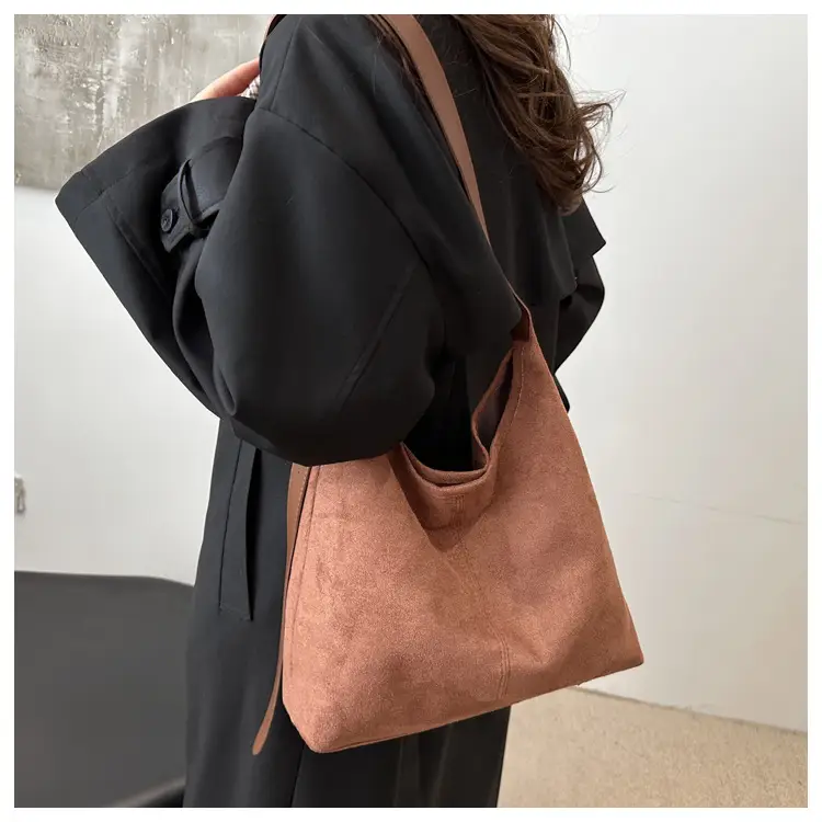 Vintage Commuter Shoulder Bag Black Large Capacity Winter New — feature 8