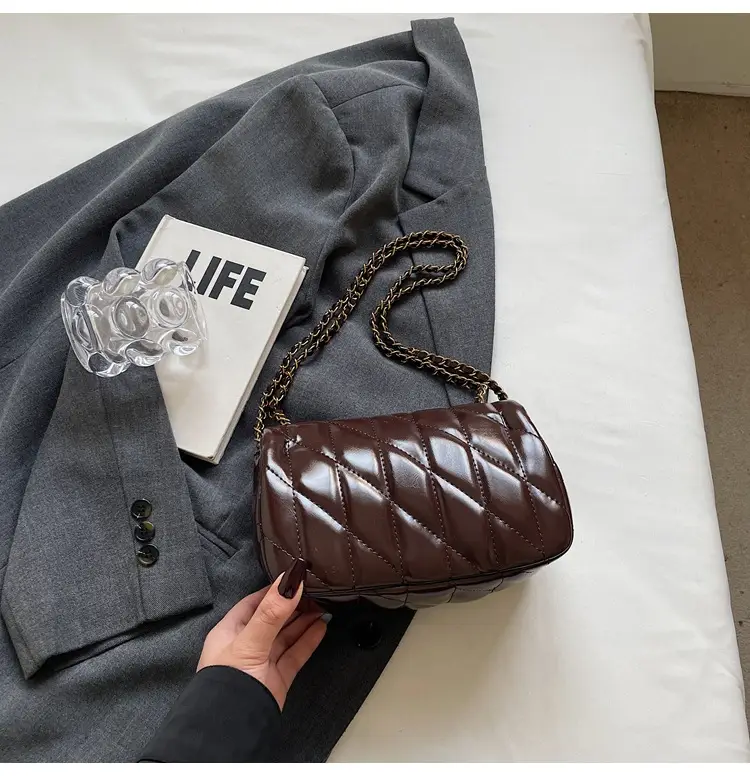 Black Quilted Chain Shoulder Bag for Women 2024 — feature 22