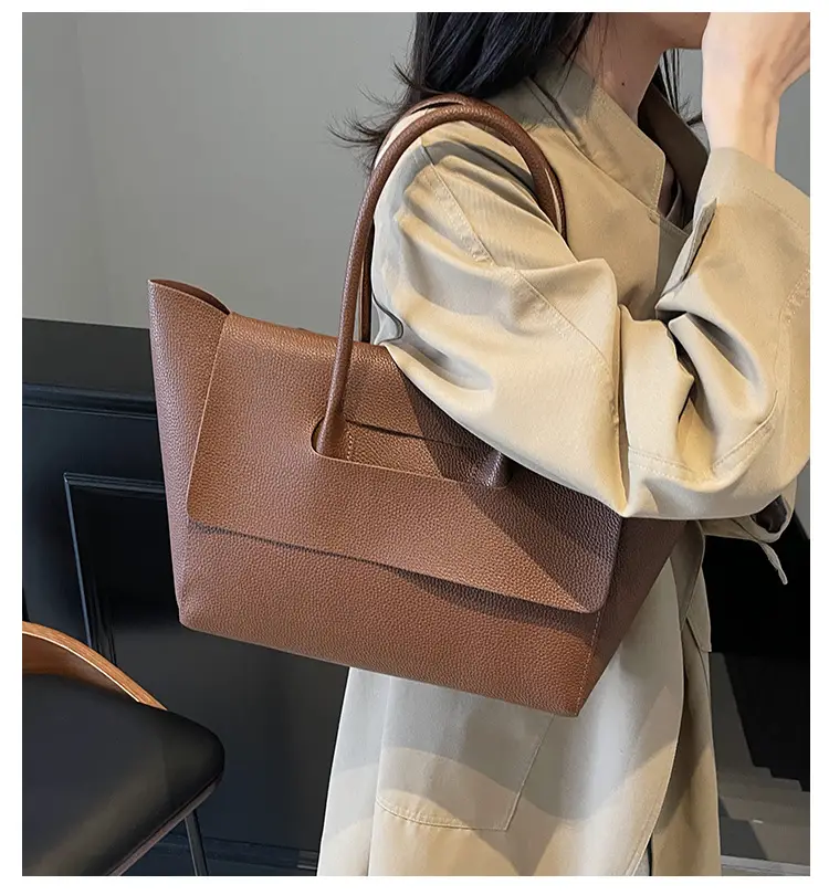 Women's Brown Leather Tote Bag Large Capacity — feature 3