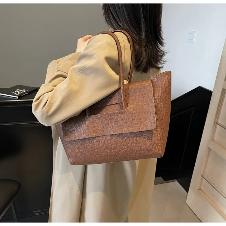 Women's Brown Leather Tote Bag Large Capacity — feature 31