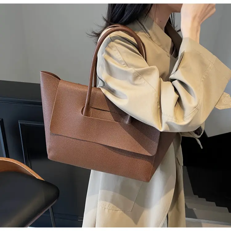 Women's Brown Leather Tote Bag Large Capacity — feature 32