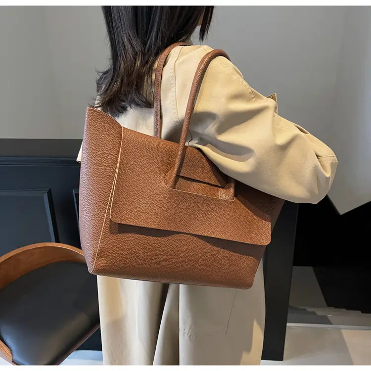 Women's Brown Leather Tote Bag Large Capacity — feature 33