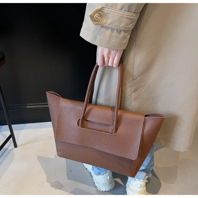 Women's Brown Leather Tote Bag Large Capacity — feature 37