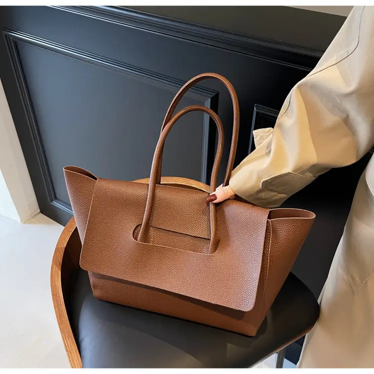 Women's Brown Leather Tote Bag Large Capacity — feature 38