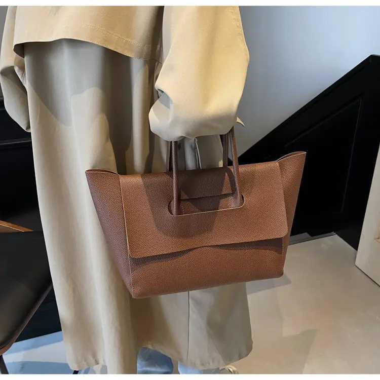 Women's Brown Leather Tote Bag Large Capacity — feature 40