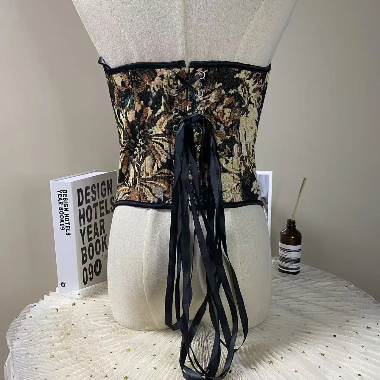 Breathable Floral Corset for Women Sexy Body Shaping — feature 9