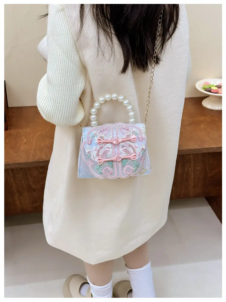 Cute Guofeng Pearl Chain Crossbody Bags for Girls — feature 13