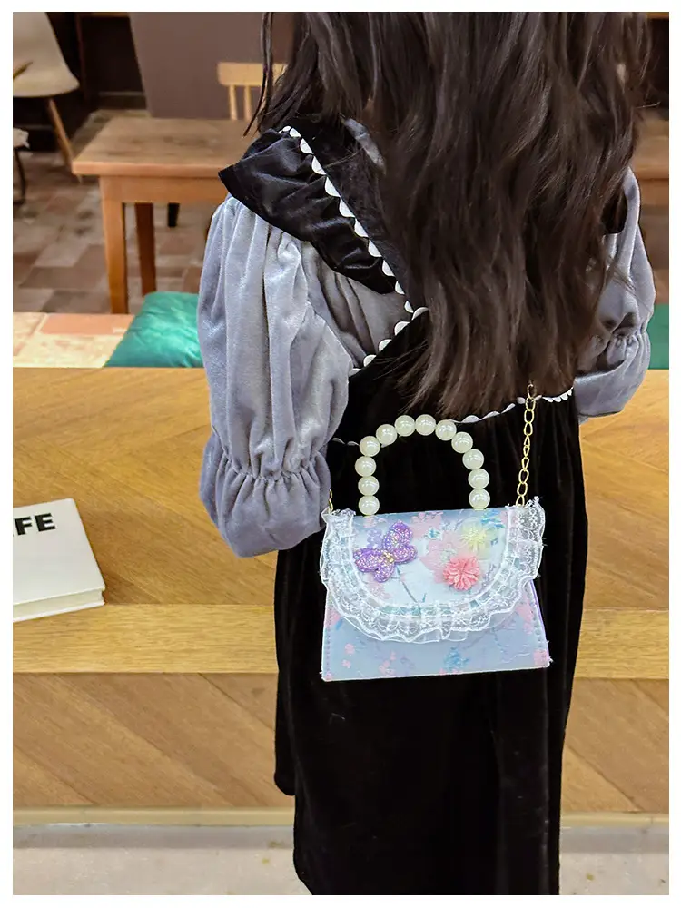 Cute Guofeng Pearl Chain Crossbody Bags for Girls — feature 5