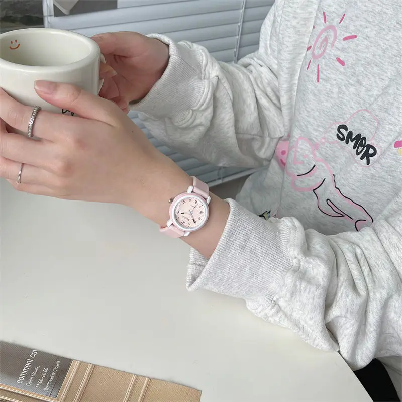 Camellia Women's Green Watch Light Luxury Mori — feature 16