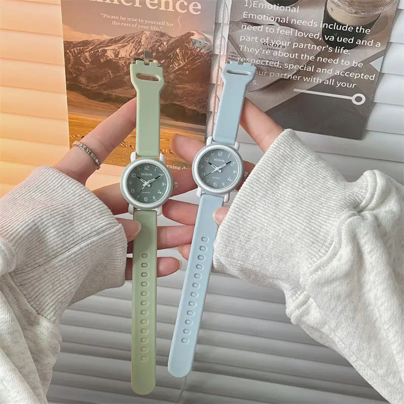 Camellia Women's Green Watch Light Luxury Mori — feature 17