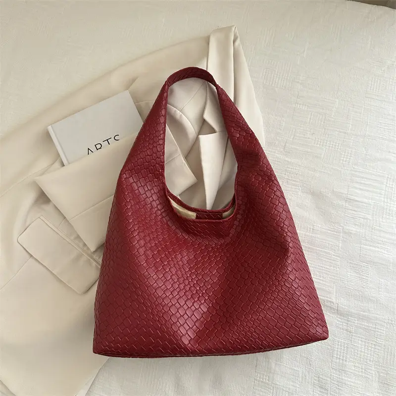 Red Vintage Women's 2024 Shoulder Bag - Image 5