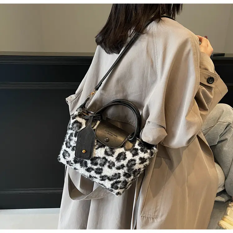 Leopard Print Crossbody Bag for Women 2025 — feature 18