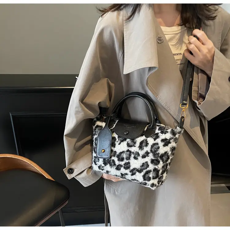 Leopard Print Crossbody Bag for Women 2025 — feature 22