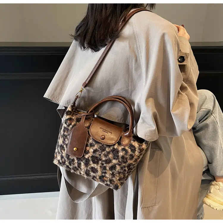 Leopard Print Crossbody Bag for Women 2025 — feature 23