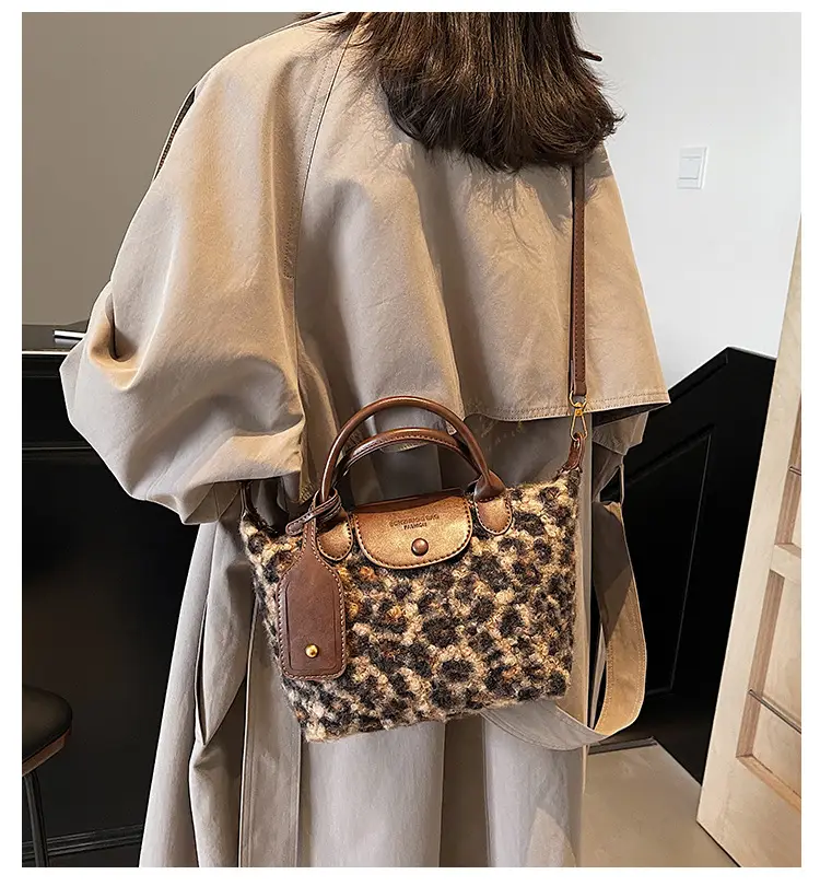 Leopard Print Crossbody Bag for Women 2025 — feature 3