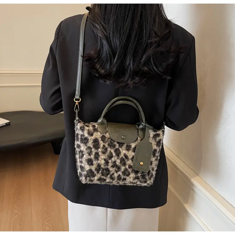 Leopard Print Crossbody Bag for Women 2025 — feature 34