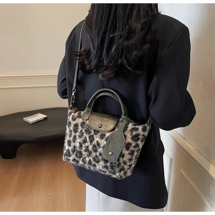 Leopard Print Crossbody Bag for Women 2025 — feature 35