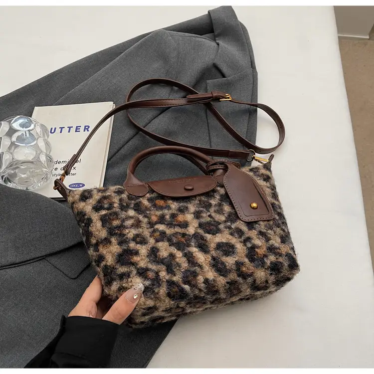 Leopard Print Crossbody Bag for Women 2025 — feature 42