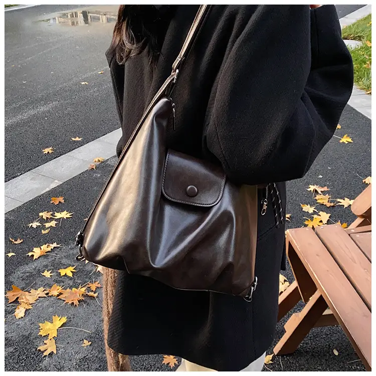 Black Leather Shoulder Tote Bag for Women 2024 Winter Commute — feature 14