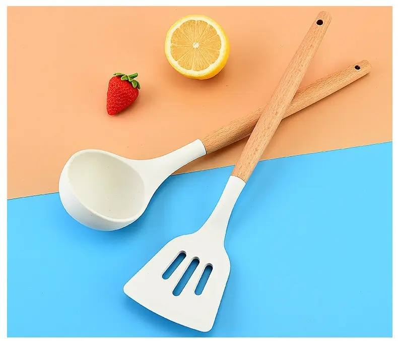 Silicone Kitchen Tools Set with Wooden Handles — feature 11
