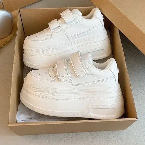 Soft Leather Thick-soled White Shoes Women's 2025 New Spring Women's Small Height Casual Leather Shoes - Image 3