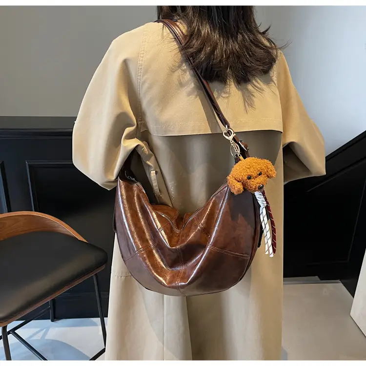 Vintage Brown Women's Shoulder Bag 2024 New Autumn Winter Commute — feature 10