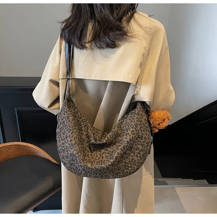 Vintage Brown Women's Shoulder Bag 2024 New Autumn Winter Commute — feature 11