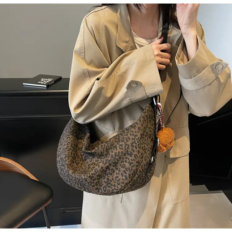 Vintage Brown Women's Shoulder Bag 2024 New Autumn Winter Commute — feature 12
