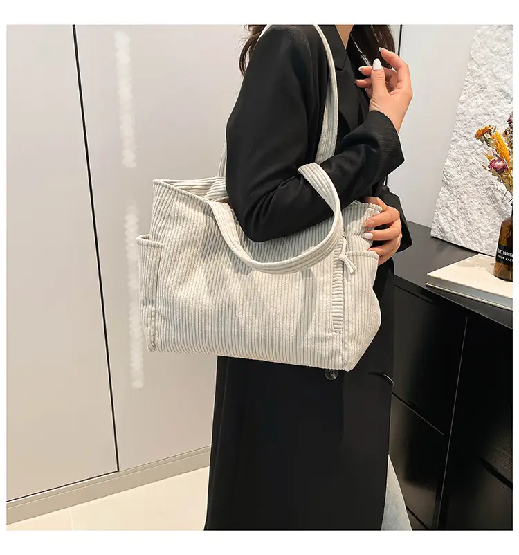 Women's Winter Commuter Tote Bag with Cloud Charm — feature 11