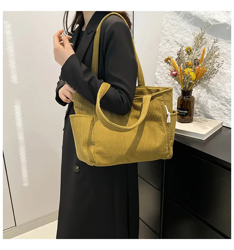 Women's Winter Commuter Tote Bag with Cloud Charm — feature 13