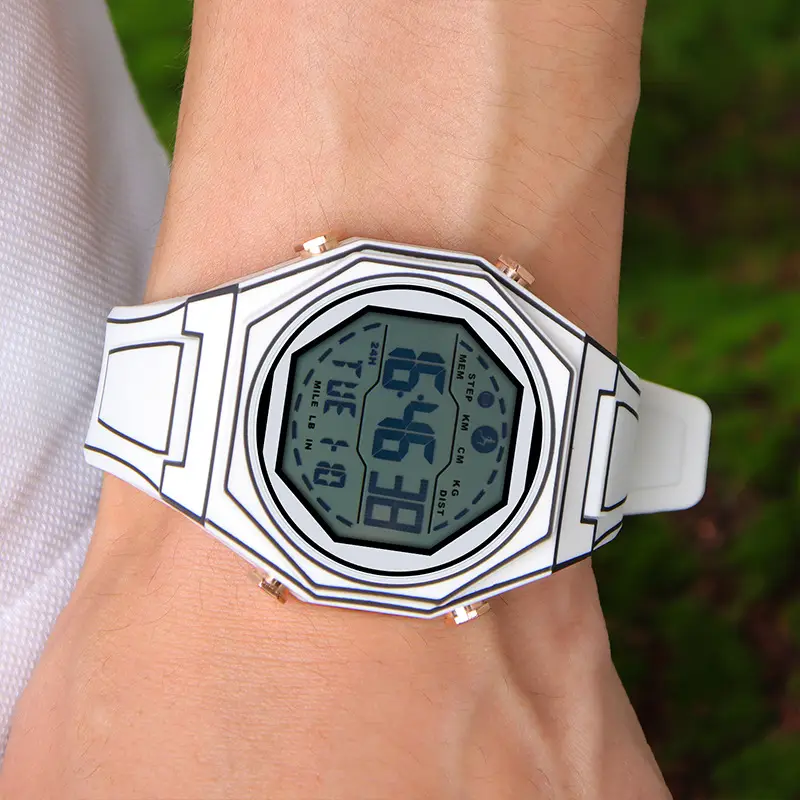 Two-Dimensional Digital Watch White Plastic 50m Waterproof - Image 11