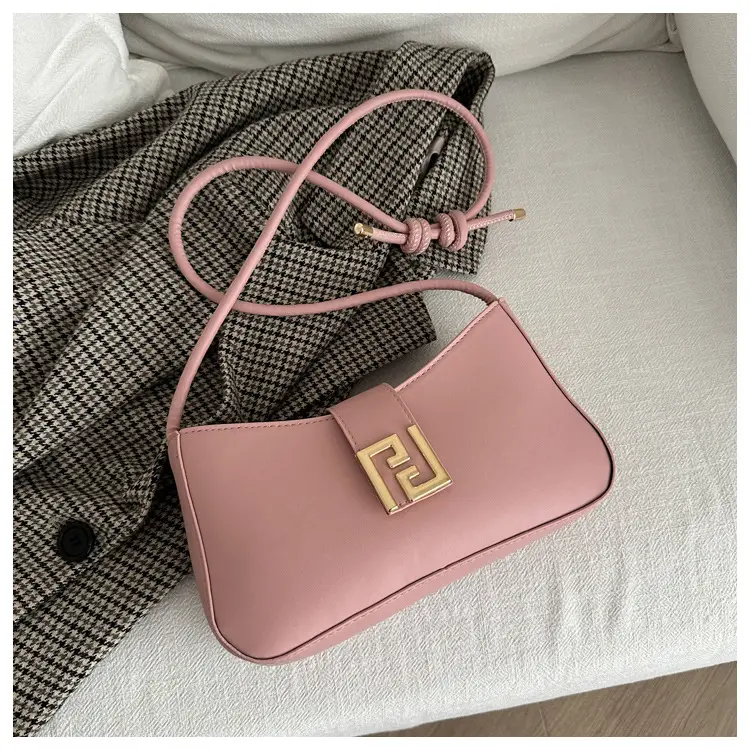 Women's 2024 Winter Shoulder Bag Beige Gold Clasp — feature 24