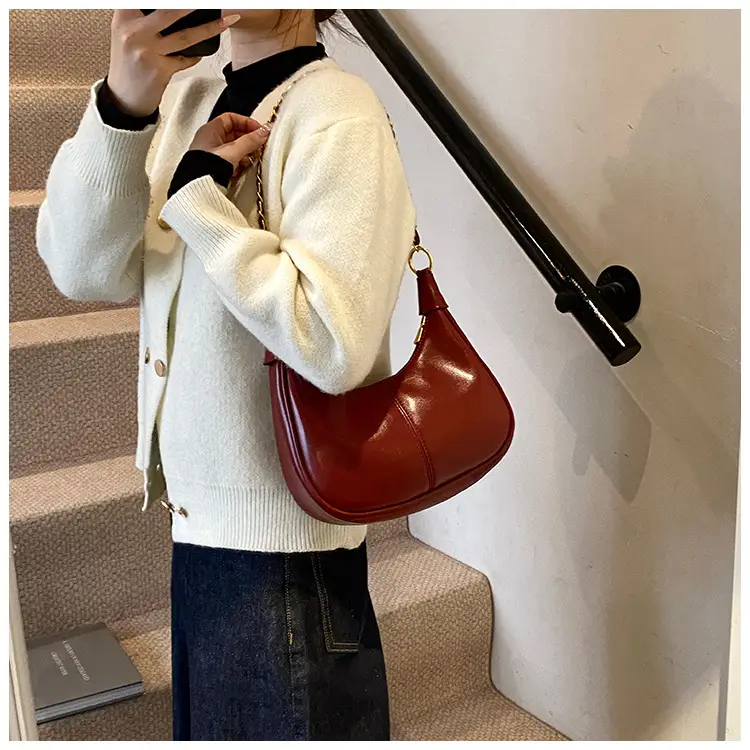 Women Crossbody Bag Brown Leather Retro Western Style — feature 25