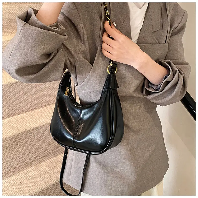 Women Crossbody Bag Brown Leather Retro Western Style — feature 29