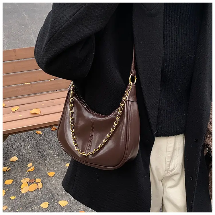 Women Crossbody Bag Brown Leather Retro Western Style — feature 34