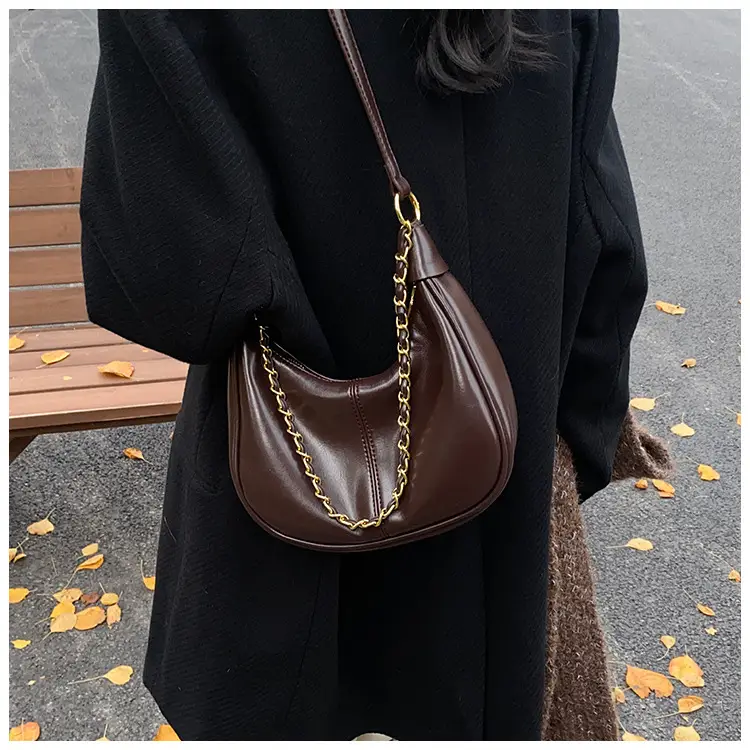 Women Crossbody Bag Brown Leather Retro Western Style — feature 35
