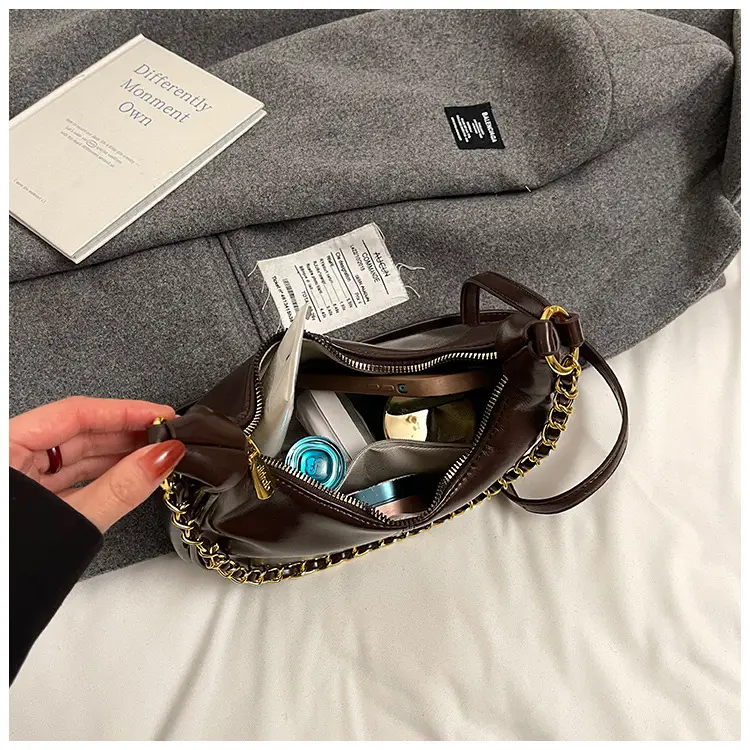 Women Crossbody Bag Brown Leather Retro Western Style — feature 37