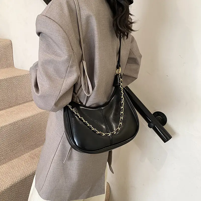 Women Crossbody Bag Brown Leather Retro Western Style - Image 3