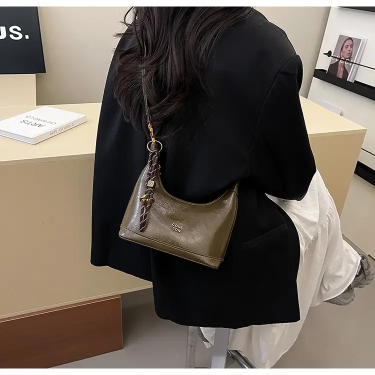 Black High-End Maillard Shoulder Crossbody Bag Women 2024 — feature 15