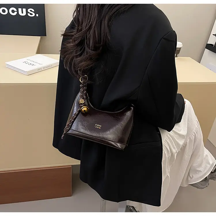 Black High-End Maillard Shoulder Crossbody Bag Women 2024 — feature 17