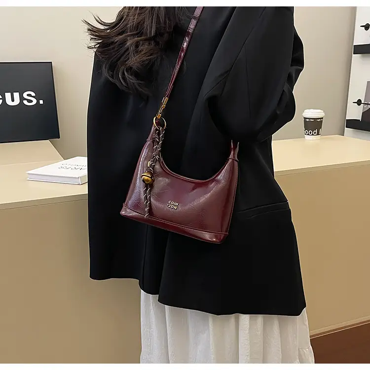 Black High-End Maillard Shoulder Crossbody Bag Women 2024 — feature 20