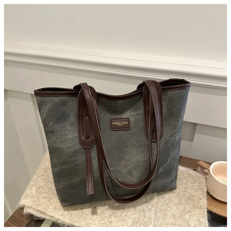 Vintage Women's Textured Shoulder Bag with Cute Keychain - Image 4