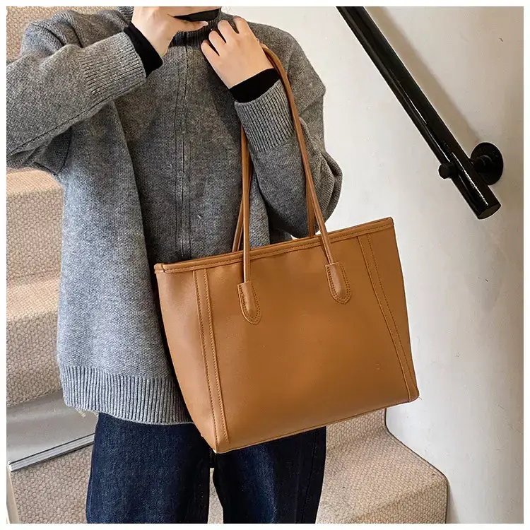 Korean Style Textured Shoulder Bag Brown 2023 — feature 12