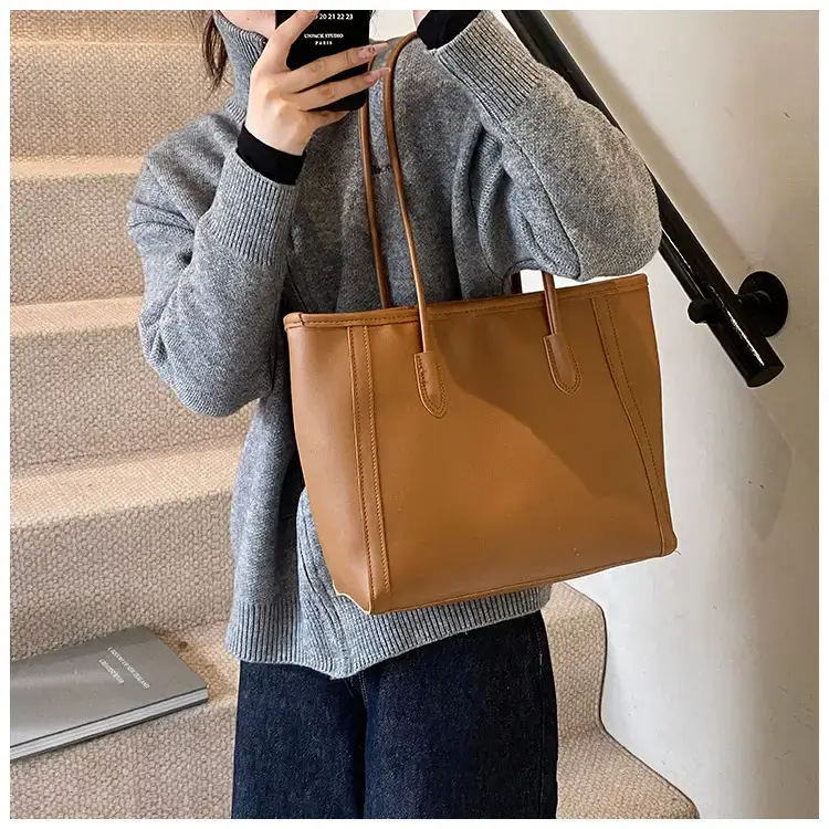 Korean Style Textured Shoulder Bag Brown 2023 — feature 14