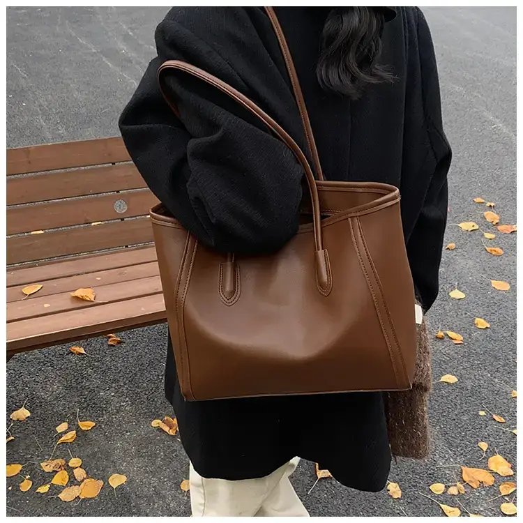 Korean Style Textured Shoulder Bag Brown 2023 — feature 18