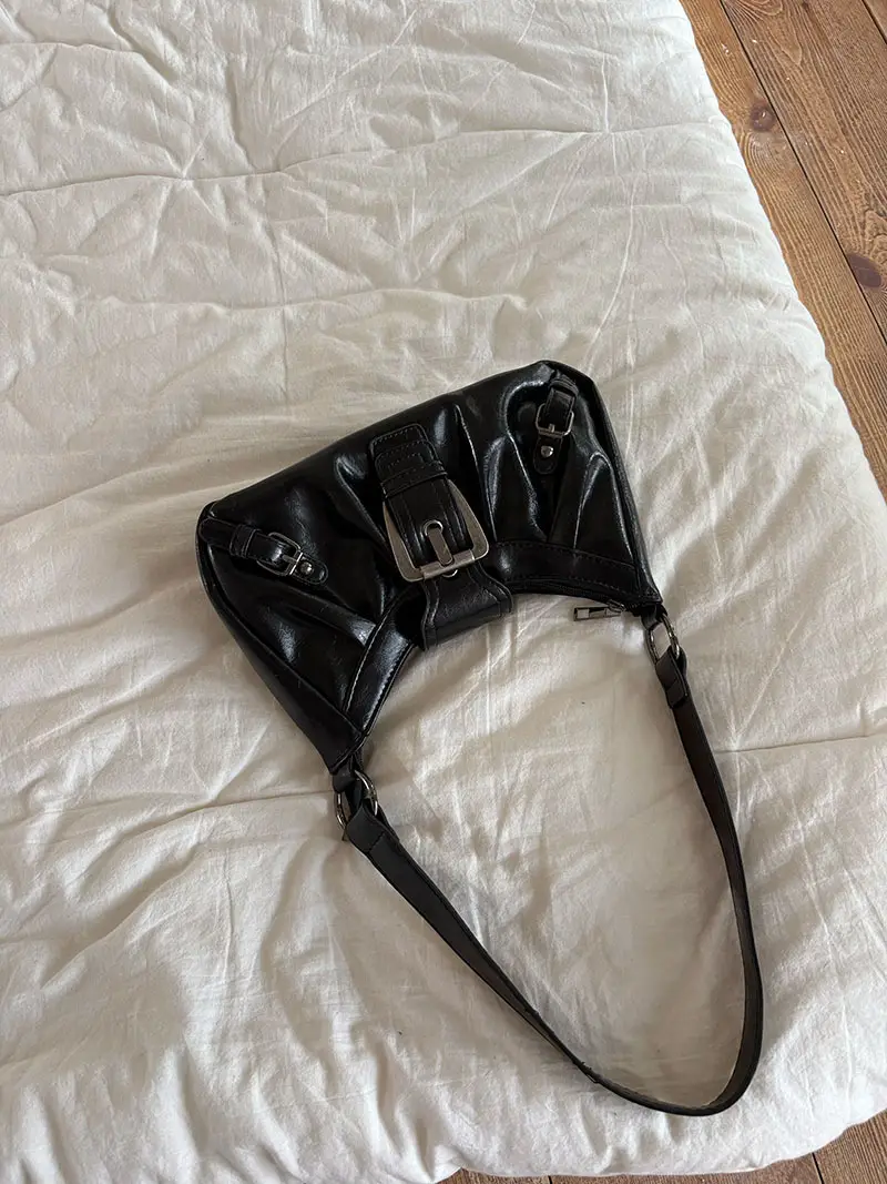 Black Leather Retro Shoulder Bag for Women — feature 18