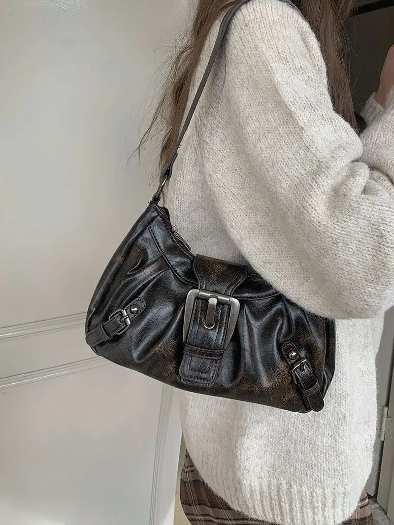 Black Leather Retro Shoulder Bag for Women — feature 6