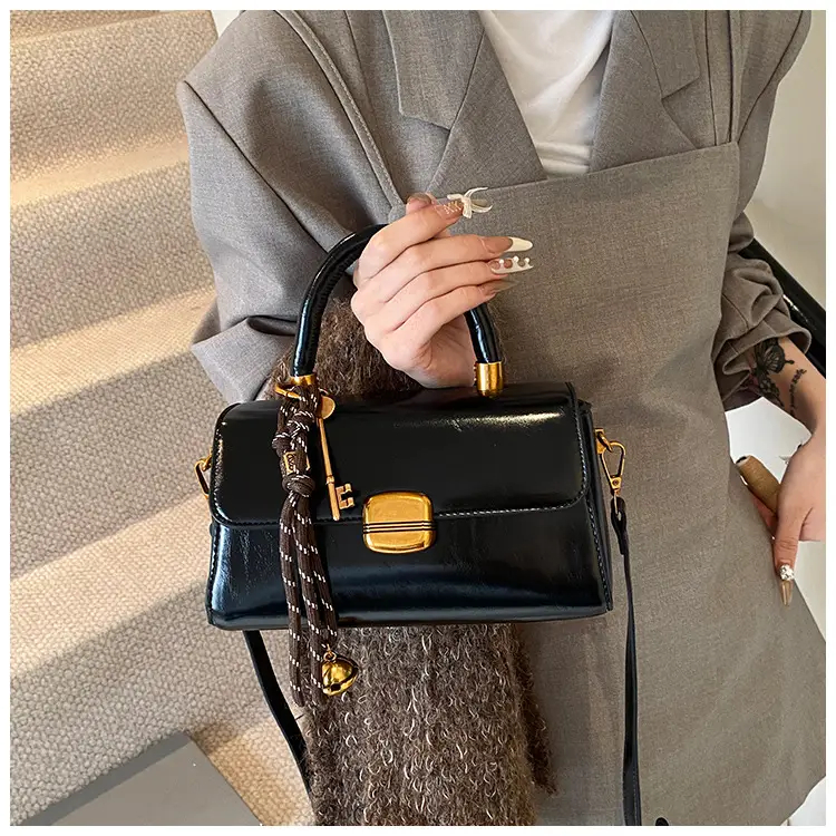 Black Korean Style Shoulder Crossbody Handbag 2024 — feature 16