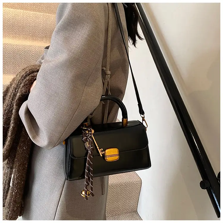 Black Korean Style Shoulder Crossbody Handbag 2024 — feature 17